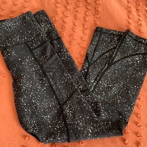 Zyia size 6-8 leggings. Used good condition.